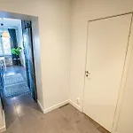 Spacious With Balcony Near Ullevi * Göteborg