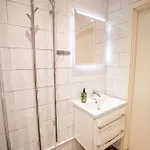 Apartman Spacious With Balcony Near Ullevi *