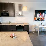 Spacious With Balcony Near Ullevi * Göteborg