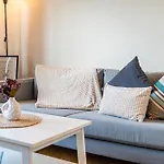 Spacious With Balcony Near Ullevi * Göteborg