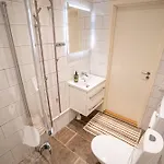 Spacious With Balcony Near Ullevi Apartman