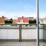 Casa vacanze Workers - 4br - 8 Beds - 2 Kitchens - Volvo