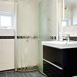 Casa vacanze Workers - 4br - 8 Beds - 2 Kitchens - Volvo
