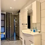 Workers - 4br - 4 Beds - Parking - Near Volvo Gotemburgo