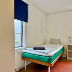Workers Dream - 10 Bedroom - 14 Beds - Volvo *