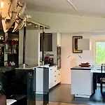 Workers - 4br - 4 Beds - Parking - Near Volvo Сasa de vacaciones Gotemburgo