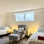 6 Beds - 4 Bedroom - For Workers - Volvo - Parking *