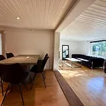 Workers - 5 Bedroom - 2 Bath - Volvo - Parking Tatil Evi