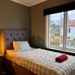 6 Beds - 4 Bedroom - For Workers - Volvo - Parking Gotemburgo