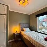 別荘 6 Beds - 4 Bedroom - For Workers - Volvo - Parking *