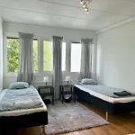 Workers - 2 Bath - 9 Beds - Parking Сasa de vacaciones Gotemburgo