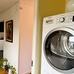 Сasa de vacaciones Workers - 4br - 4 Beds - Parking - Near Volvo Gotemburgo