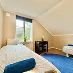 Casa de Férias Workers Dream - 10 Bedroom - 14 Beds - Volvo Gotemburgo