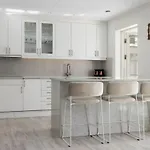 Workers - 7 Bedroom - 15 Beds - 3 Bath Gotemburgo