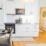 Convenient Duplex In With Privacy & Comfort