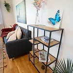 公寓 Scandi-boho 1br Calm & Well-connected Location 哥德堡