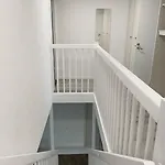 Rymligt Och Haerligt Radhus I Appartement
