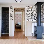 Apartmán Workers - 8 Beds - Free Parking - Near Volvo *