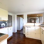 Workers - 8 Beds - Free Parking - Near Volvo *