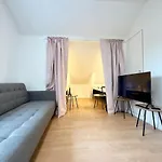 Workers - 2 Bedroom - Free Parking - Near Volvo Gothenburg