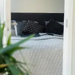 Floor With Rooftop, 1br In Great Location شقة