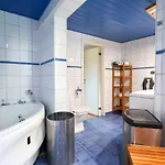 Workers - 8 Beds - Free Parking - Near Volvo Apartmán Göteborg