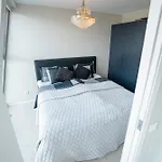 Floor With Rooftop, 1br In Great Location Apartamento *