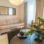 Apartamento Convenient Duplex In With Privacy & Comfort *