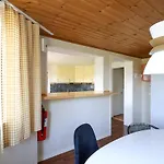 Workers - 8 Beds - Free Parking - Near Volvo *