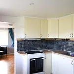 Workers - 8 Beds - Free Parking - Near Volvo *
