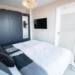 Apartamento Floor With Rooftop, 1br In Great Location *