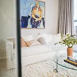 Apartment Thoughtfully Fine Designed 1br In Prime Location Göteborg