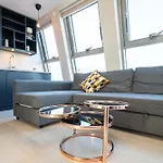 Floor With Rooftop, 1br In Great Location * Gotemburgo
