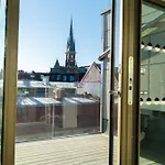شقة Floor With Rooftop, 1br In Great Location *