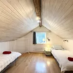 Workers - 8 Beds - Free Parking - Near Volvo * Göteborg
