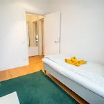 Apartment Grand 3br At Vasaplatsen Gothenburg