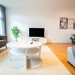 Apartamento Grand 3br At Vasaplatsen Gotemburgo