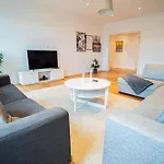 Grand 3br At Vasaplatsen *