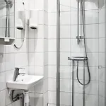 Ow, By A&j - Familj & Bilen & Hunden - Liseberg & Avenyn! Bed & Breakfast Gothenburg