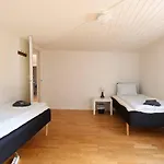 Workers - Temporary Torslanda - Casa de Férias