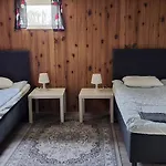 Spacious 7br With Parking For Large Groups