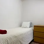بيت للعطل Workers - Free Parking - 3 Kitchens - Volvo غوتنبرغ