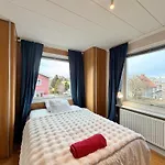 Casa vacanze Workers - 4br - 8 Beds - 2 Kitchens - Volvo Goteborg