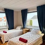 Workers - 4br - 8 Beds - 2 Kitchens - Volvo Casa vacanze