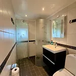 Workers - 4br - 8 Beds - 2 Kitchens - Volvo Casa vacanze *