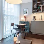 Apartman Bright Designer In *