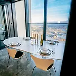 Penthouse 70th Floor Karlatornet شقة غوتنبرغ