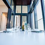 Penthouse 70th Floor Karlatornet شقة
