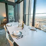 شقة Penthouse 70th Floor Karlatornet
