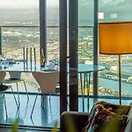 Penthouse 70th Floor Karlatornet غوتنبرغ